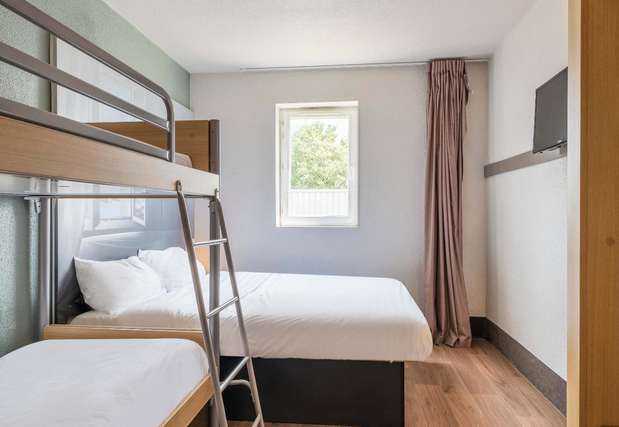 B&B Hotel Angers 2 Universite Бокузе Экстерьер фото